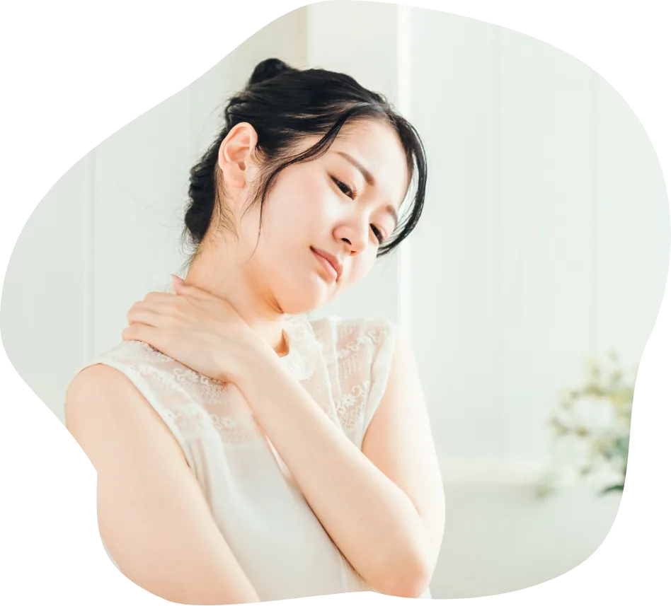 美しい姿勢の女性