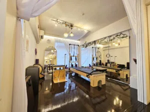 fis.pilatesのスタジオ内装